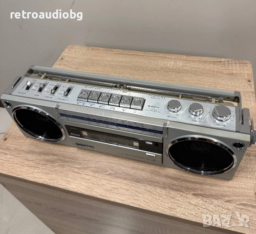 🔈Ретро радиокасетофон SANYO M 7750LG - mini boombox - Japan🔈, снимка 4 - Радиокасетофони, транзистори - 54638621