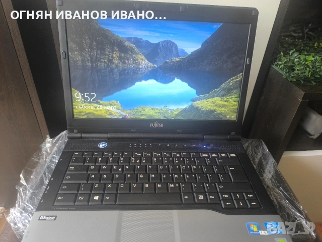 Fujitsu лаптоп и оригинално зарядно+ нова външна записвачка Samsung SE-S084 (конкретно SE-S084C) 