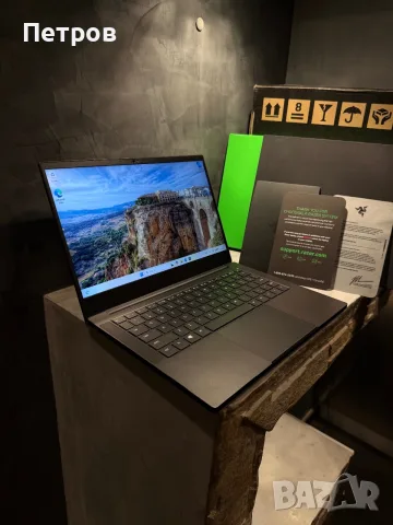 КАТО ЧИСТО НОВ Razer Blade Stealth 13 | 2 TB SSD | 16 RAM