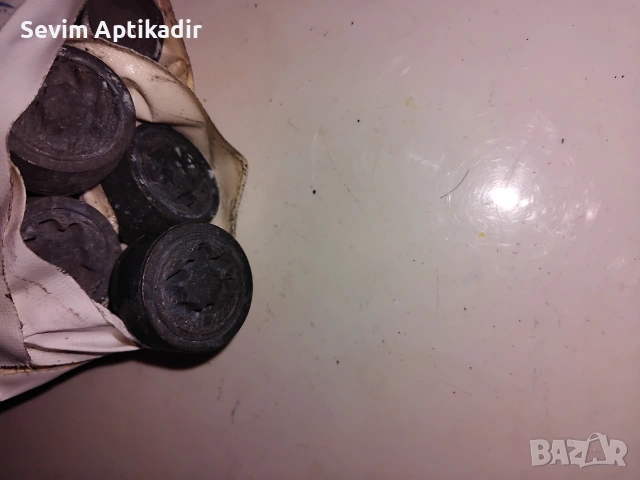 Оргинални секретни болтове , снимка 10 - Аксесоари и консумативи - 55278668