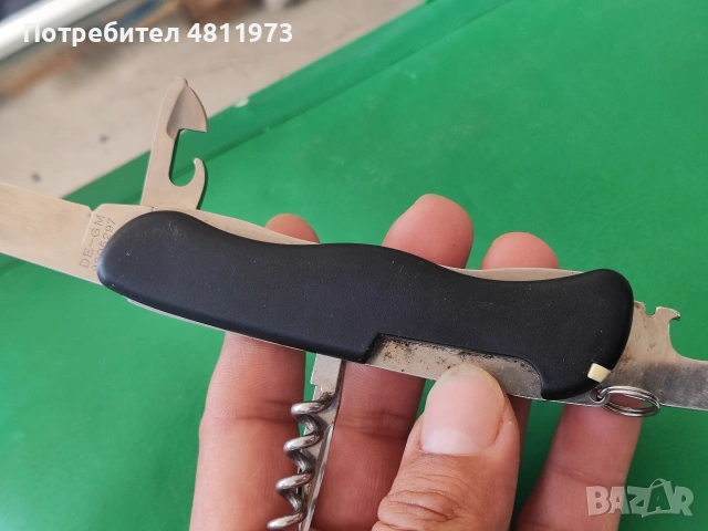 джобен нож Victorinox - Picknicker , снимка 5 - Ножове - 55183563