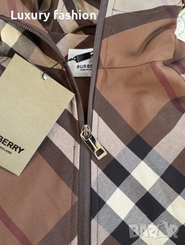 Дамско яке Burberry , снимка 4 - Якета - 54548766