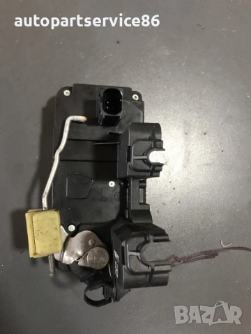 Заден десен заключващ механизъм за врата за Opel Vectra C (2002-2006) 24447346, снимка 2 - Части - 54310305