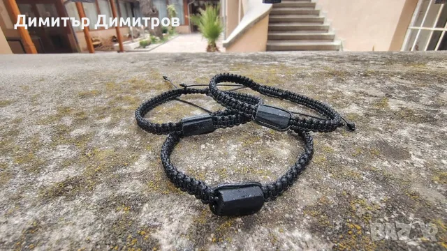Гривни с най-силния защитен камък – черен турмалин. Бижута Луди гъби. Ръчно плетени., снимка 2 - Гривни - 55313504