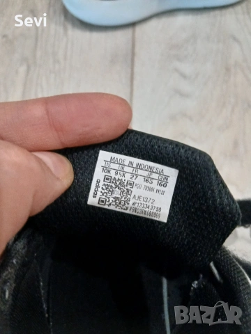 Детски маратонки Adidas-27 номер!, снимка 5 - Детски маратонки - 54447324