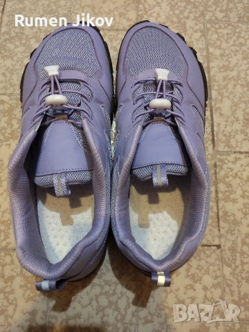 Продавам боси обувки