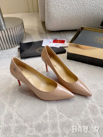 Christian Louboutin Kate 85 Patent Pumps – Nude Beige, снимка 3 - Дамски обувки на ток - 55417805