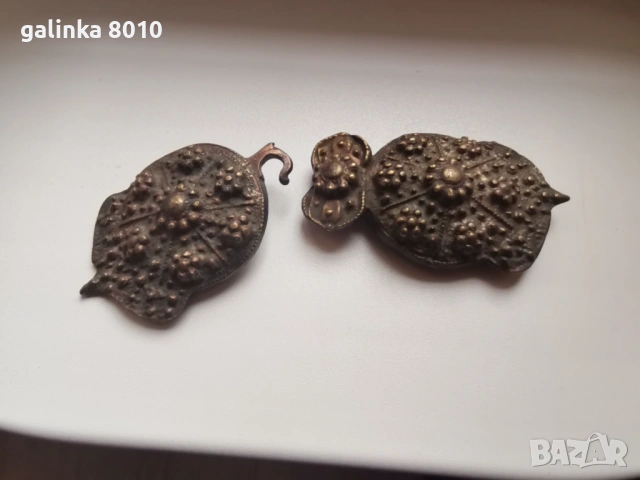 Стари, масивни бронзови пафти, снимка 3 - Антикварни и старинни предмети - 54063760