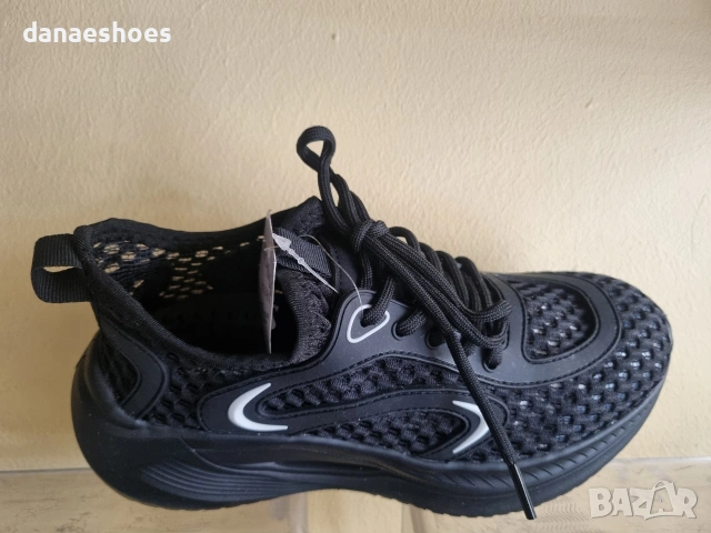 Дамски маратонки от дишаща материя в черно , снимка 3 - Маратонки - 54148965