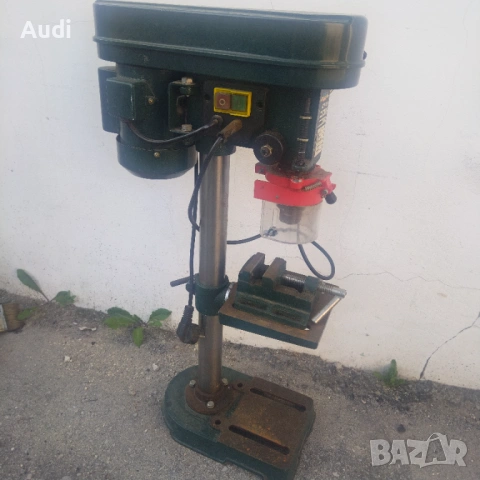 Настолна бормашина мощност  400W / 1400 об.мин Комплект с менгеме.  Матка: KING CRAFT KTB 400
