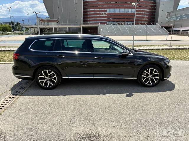 VW Passat B8 4MOTION, снимка 8 - Автомобили и джипове - 55543601