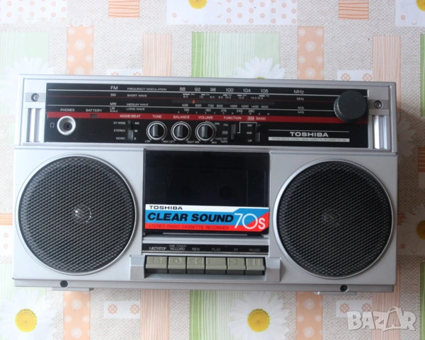 TOSHIBA RT-70S радио-касетофон, снимка 2 - Радиокасетофони, транзистори - 54726549