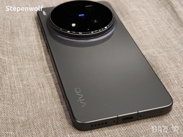 Нов Vivo X300 Ultra 12/512 - 6.82"; SD8 Elite Gen5; Zeiss 200mpx; 6600mAh 100w, снимка 3 - Други - 54944240