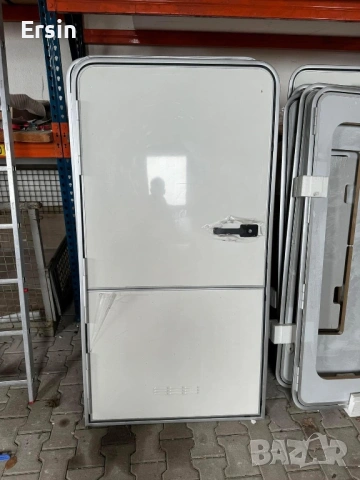 Оригинална алуминиева врата KNAUS&TABBERT (Чисто нови) Монтажен размер - 900х1720