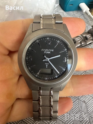 Fabiano Funk титаниев радио сверявам часовник
