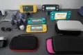 Nintendo Switch Lite с поставен чип, 128GB и 18 игри, снимка 1