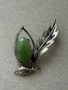 Старинна сребърна брошка с естествен рядък камък Нефрит, снимка 1