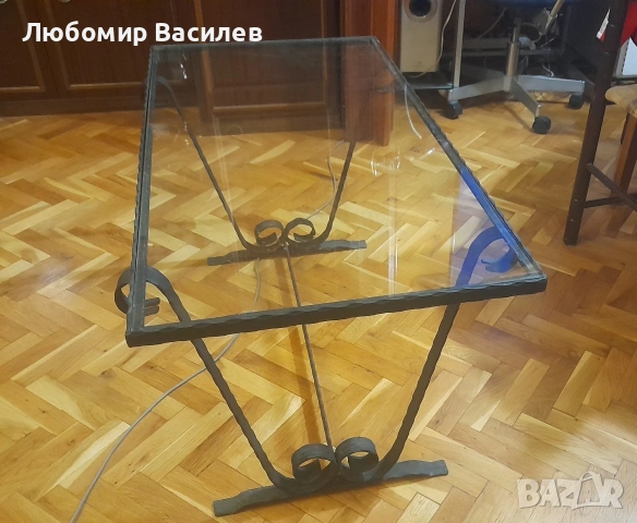 Метална маса със стъклен плот 50/100/50см, снимка 2 - Маси - 54637577