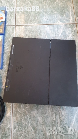 PS4 + 2 джойстика + 2 игри + кабели  , снимка 9 - PlayStation конзоли - 54764313