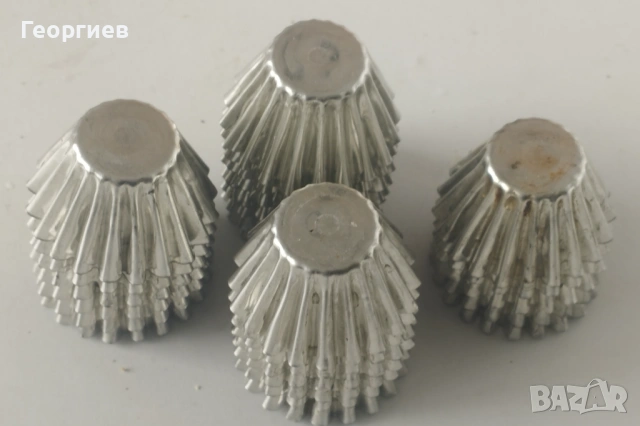 Форми за сладки.Термо чаши,Термус,Голяма Кафеварка., снимка 3 - Прибори за хранене, готвене и сервиране - 49478588