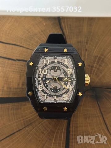 Часовник Invicta Racing Cyclone КАТО НОВ ! 