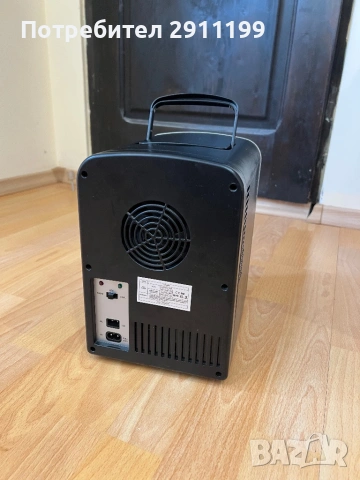 Мини хладилник AstroAI на 12V и 220V, снимка 5 - Хладилници - 54602259