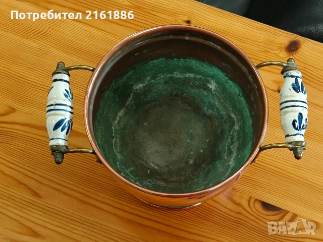 Медна кашпа с порцеланови дръжки , снимка 4 - Декорация за дома - 54415336