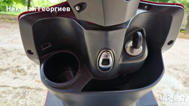 Електрически скутер червен модел Kuba GT5 2000W регистриран в КАТ., снимка 7 - Мотоциклети и мототехника - 55155693