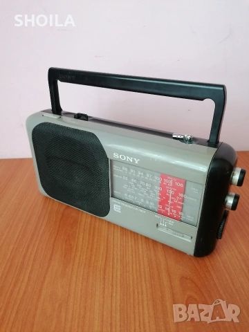 Sony icf-750s, снимка 2 - Радиокасетофони, транзистори - 54495496