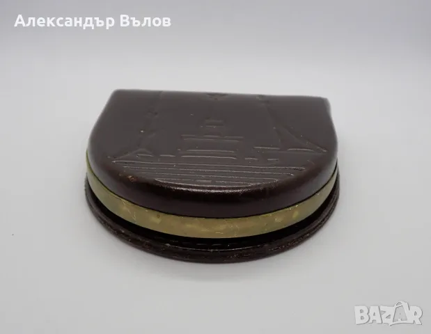 Стар Кожен Калъф За Монети Монументи Москва, снимка 4 - Колекции - 55301348