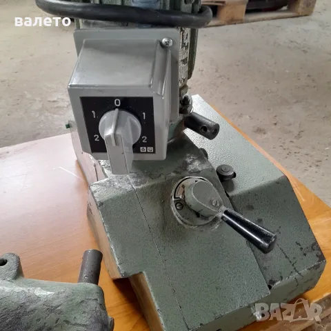 Подавател за дърводелска фреза, снимка 2 - Циркуляри - 55653946