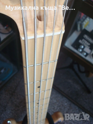 Бас китара, снимка 10 - Китари - 54111218