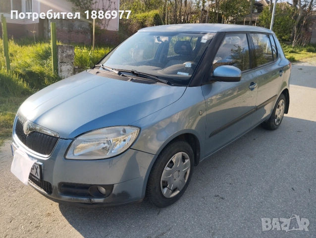 Шкода Фабия, снимка 15 - Автомобили и джипове - 54381968
