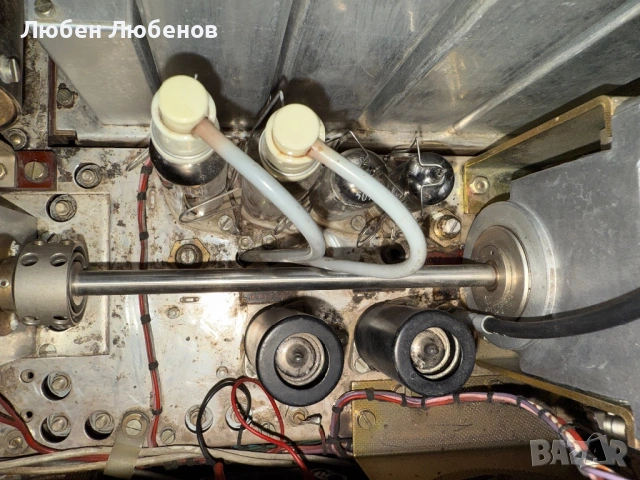 Rohde & Schwarz USVH BN1521/2 selective microvoltmeter 10kHz - 30MHz. Работещ. Колекционерски, снимка 12 - Друга електроника - 54758957