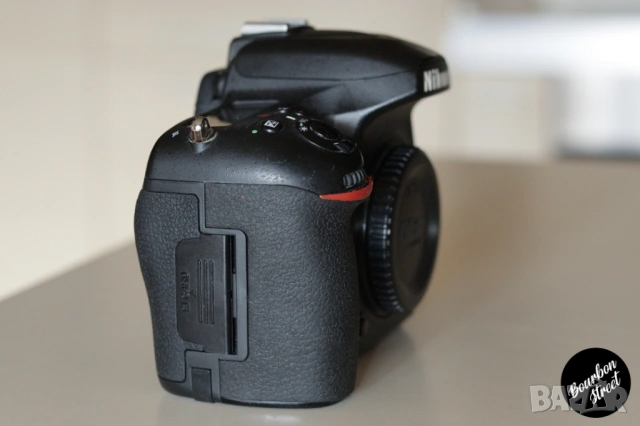 Nikon D750 body, снимка 5 - Фотоапарати - 54702850