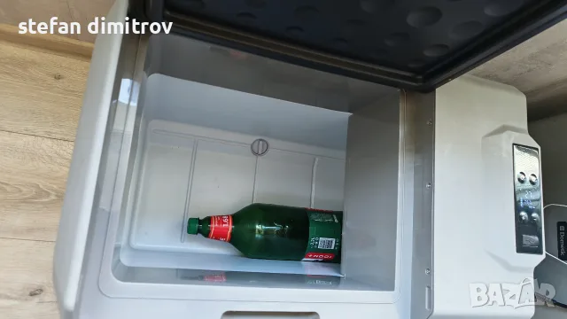 Компресорен авто хладилник VEVOR  40L – 12V/24V/220V

, снимка 5 - Хладилни чанти - 55579579
