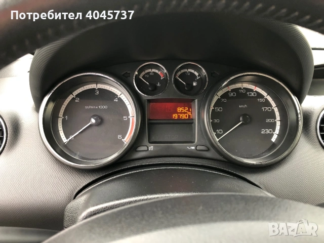 Peugeot 308 1.6Hdi, снимка 10 - Автомобили и джипове - 54683518