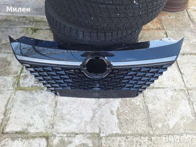 Nissan Qashqai J12 Facelift 2024 Година Декоративна Решетка Пред Радиатора, снимка 5 - Части - 54050741