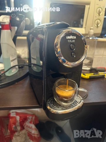 Кафемашина за капсули Lavazza blue lb300, снимка 3 - Кафемашини - 54669739