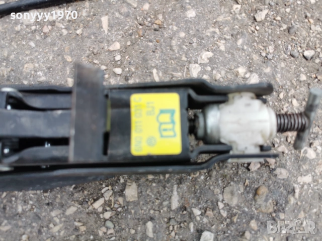 VOLKSWAGEN-КРИК С ВЪРТОК 3005261819H2E6R, снимка 9 - Аксесоари и консумативи - 54721744