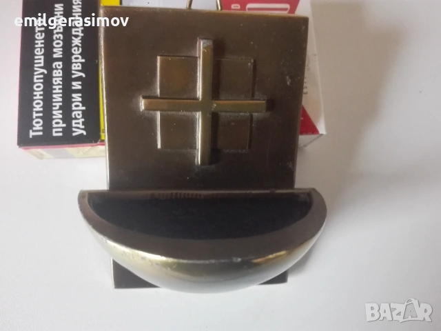 Стар медал ,  иконостас и лот религиозни медальони., снимка 4 - Антикварни и старинни предмети - 49770085