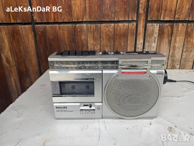 Радио касетофон Philips d-7254