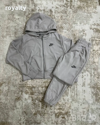 Nike Нов Дамски Екип Найк Различни Цветове , снимка 2 - Спортни екипи - 54391544