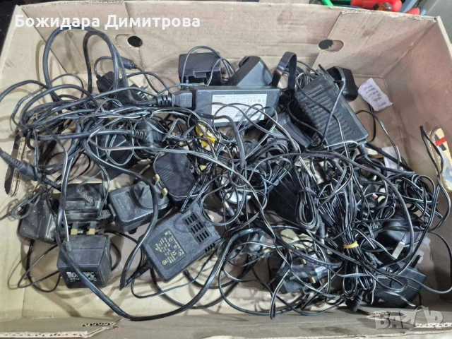 Зарядни , снимка 2 - Оригинални зарядни - 54102496