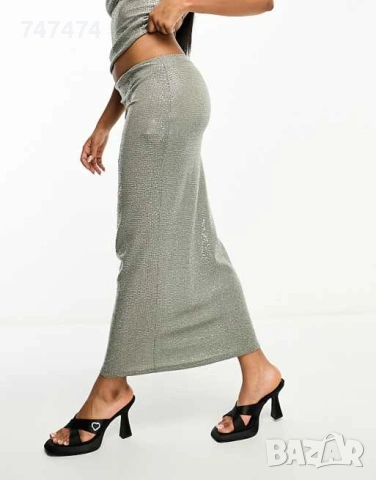 Нова пола Pull & bear ХЛ, снимка 2 - Поли - 54228695