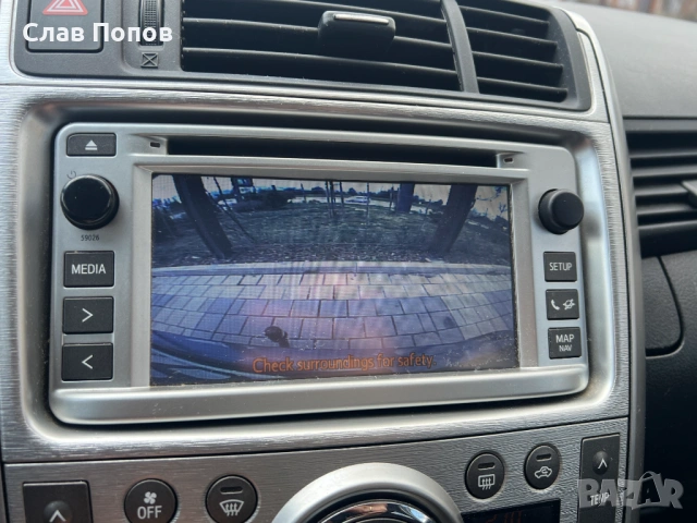 Toyota Verso 2.0D-4D 126, снимка 9 - Автомобили и джипове - 54580880