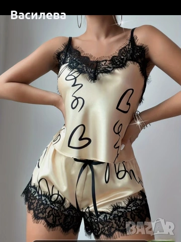 Сатенена пижама 