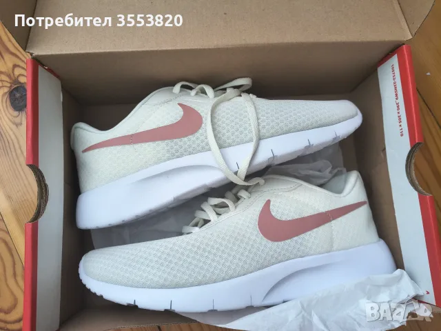  Дамски Маратонки Nike, снимка 3 - Спортни обувки - 55456973