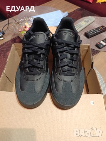 Продавам маратонки оригинал чиста кожа adidas barreda. 