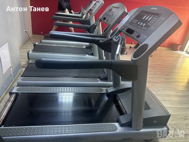 Не работеща бягаща пътека Life Fitness 95 Ti , снимка 2 - Фитнес уреди - 55660742
